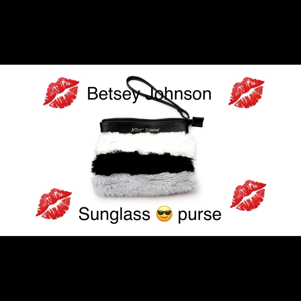 💋Betsey Johnson sunglass purse 💋👓